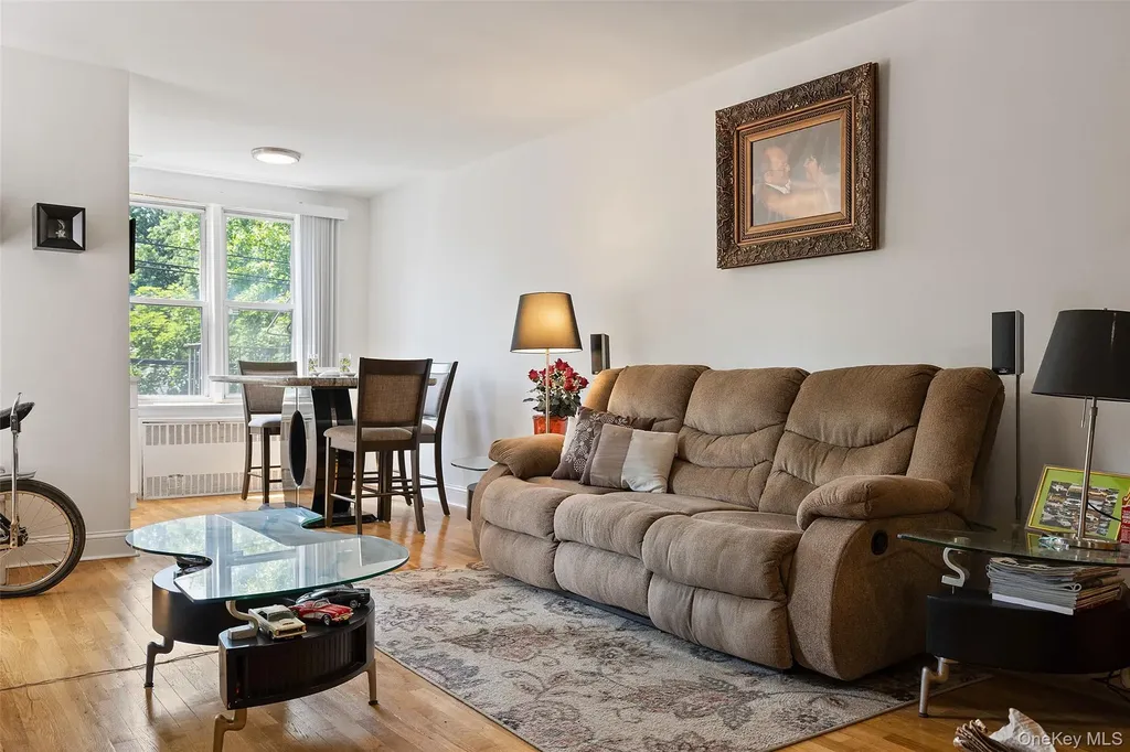 205 E 238th Street Bronx NY 10470