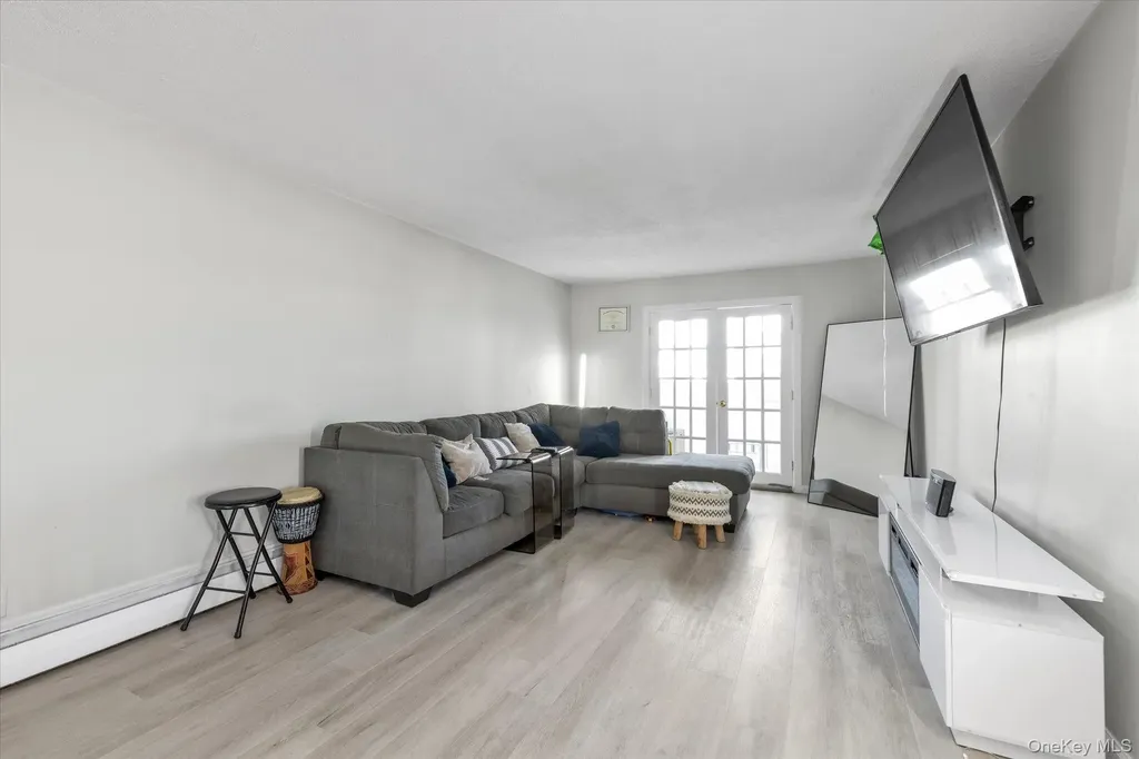 222 Smith Street Freeport NY 11520