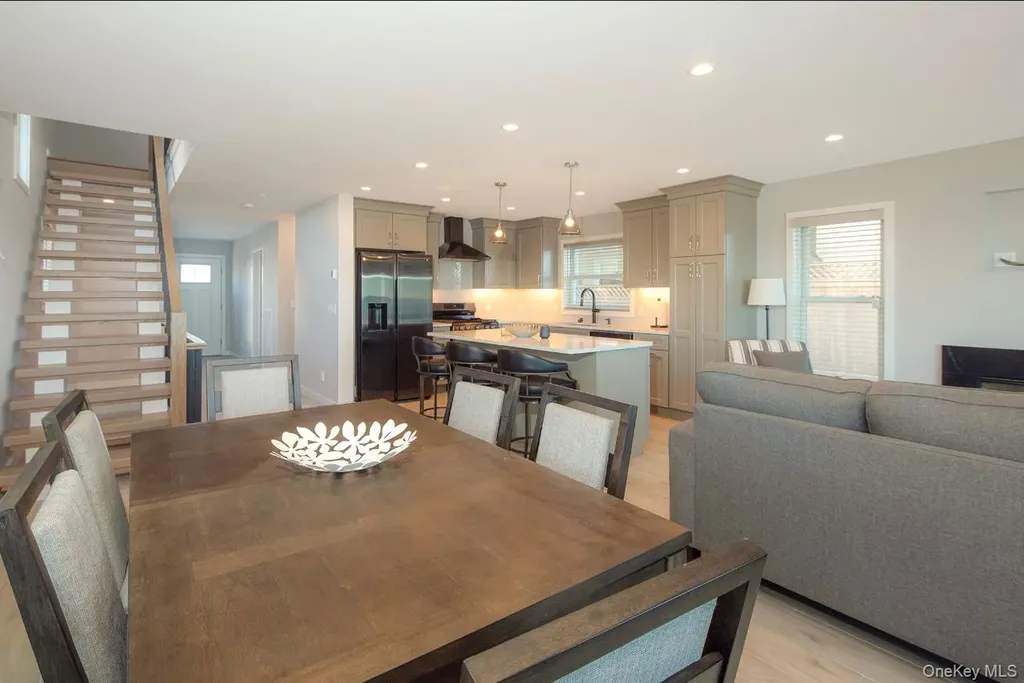 15A Oakhurst Road Hampton Bays NY 11946