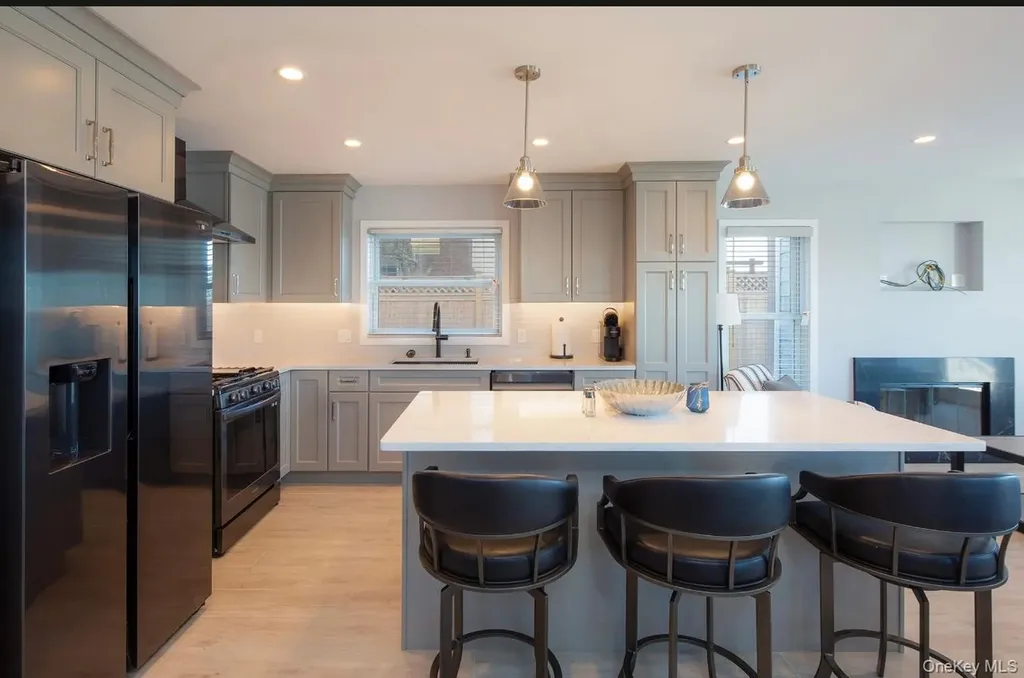 15A Oakhurst Road Hampton Bays NY 11946