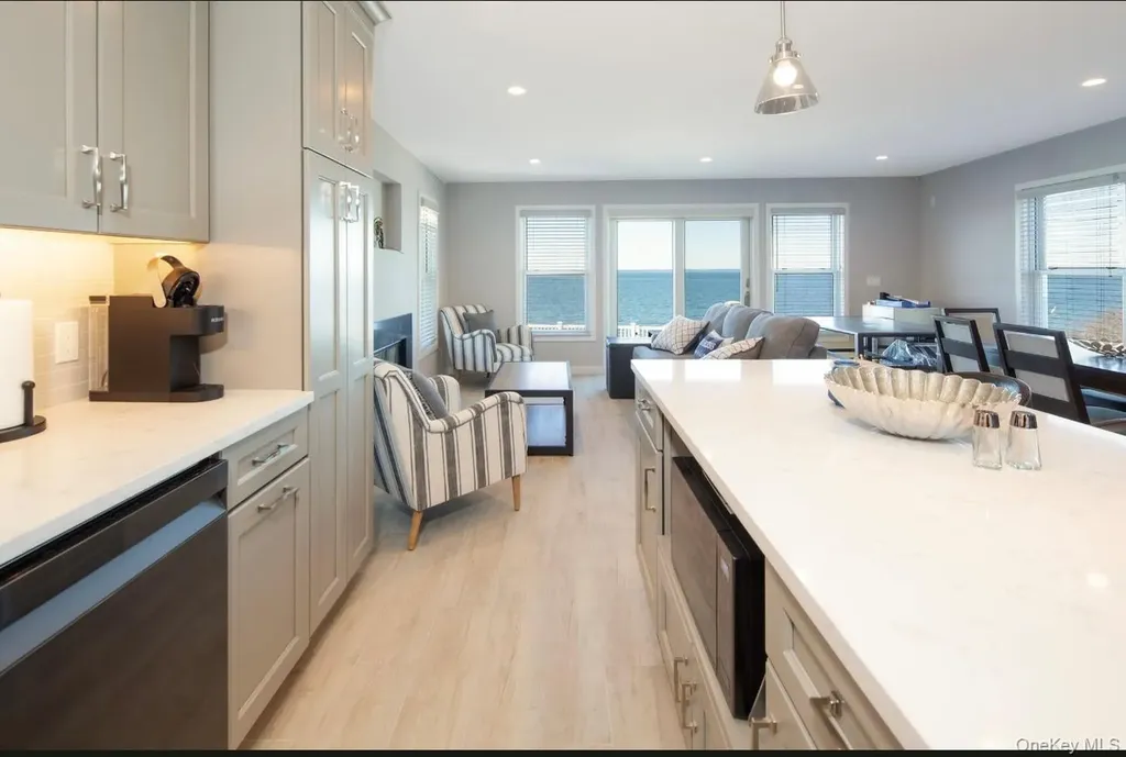 15A Oakhurst Road Hampton Bays NY 11946