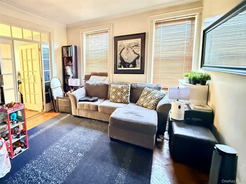 1901 21st Road Astoria NY 11105