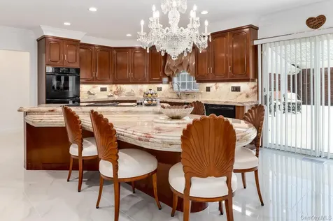 109 Mamaroneck Road Scarsdale NY 10583