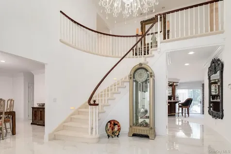 109 Mamaroneck Road Scarsdale NY 10583