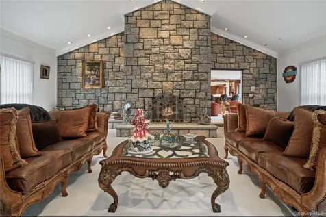 109 Mamaroneck Road Scarsdale NY 10583