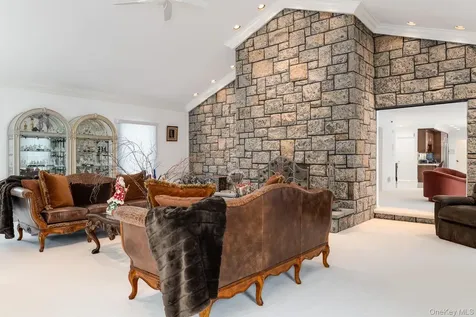 109 Mamaroneck Road Scarsdale NY 10583