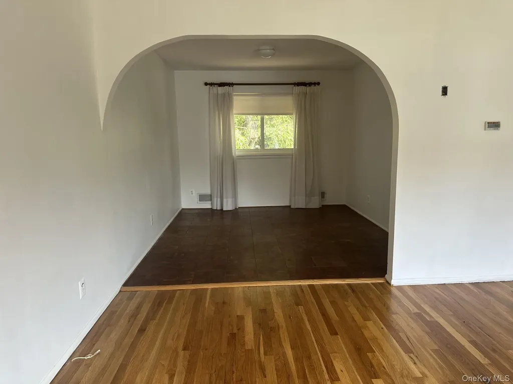 103 Wayne Street Jericho NY 11753