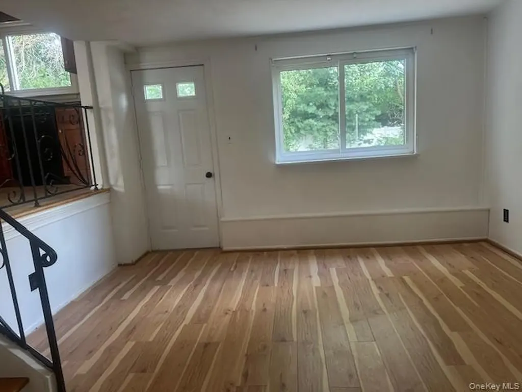 103 Wayne Street Jericho NY 11753