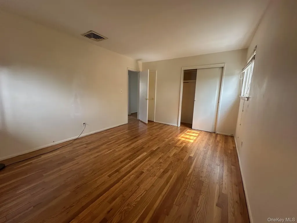103 Wayne Street Jericho NY 11753