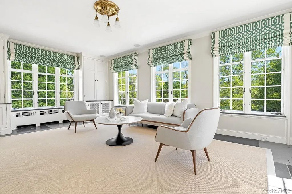75 Prospect Avenue Larchmont NY 10538