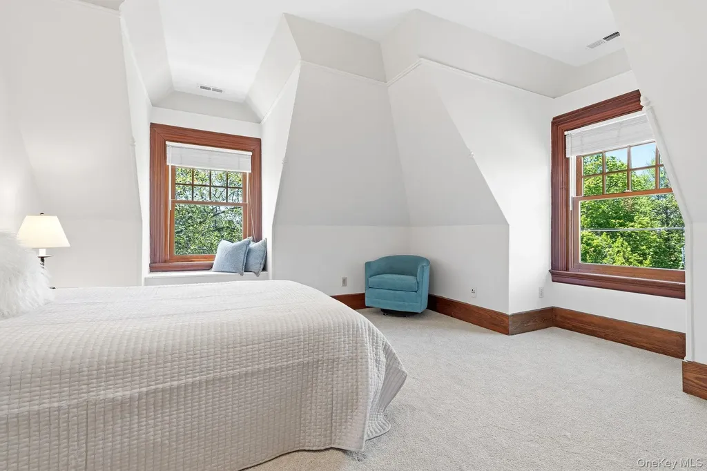 75 Prospect Avenue Larchmont NY 10538