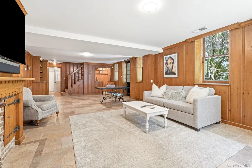 75 Prospect Avenue Larchmont NY 10538