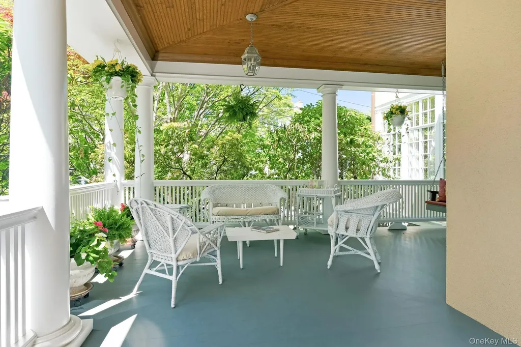 75 Prospect Avenue Larchmont NY 10538