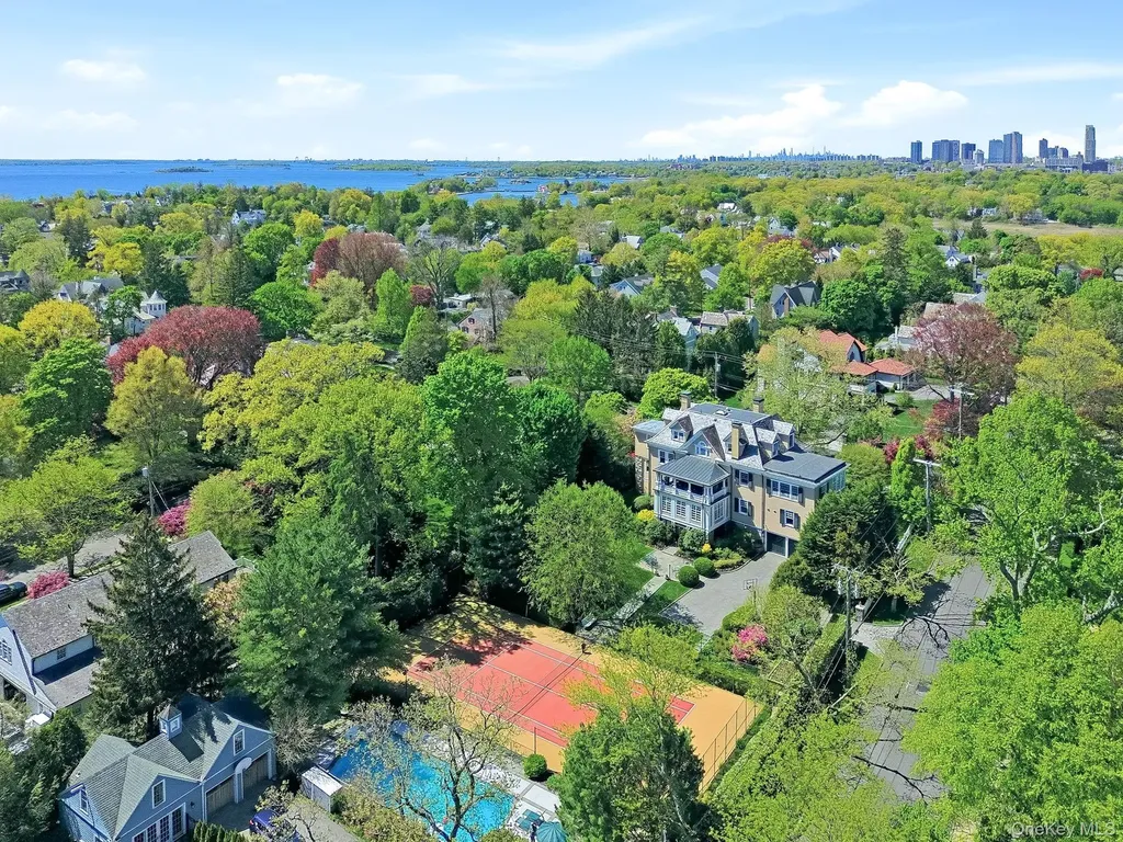 75 Prospect Avenue Larchmont NY 10538