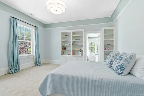 75 Prospect Avenue Larchmont NY 10538
