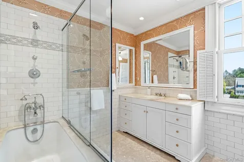 75 Prospect Avenue Larchmont NY 10538