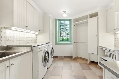 75 Prospect Avenue Larchmont NY 10538