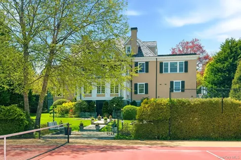 75 Prospect Avenue Larchmont NY 10538
