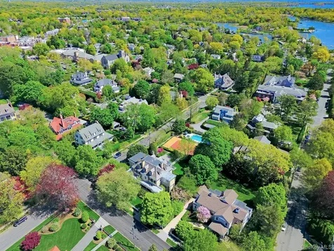 75 Prospect Avenue Larchmont NY 10538