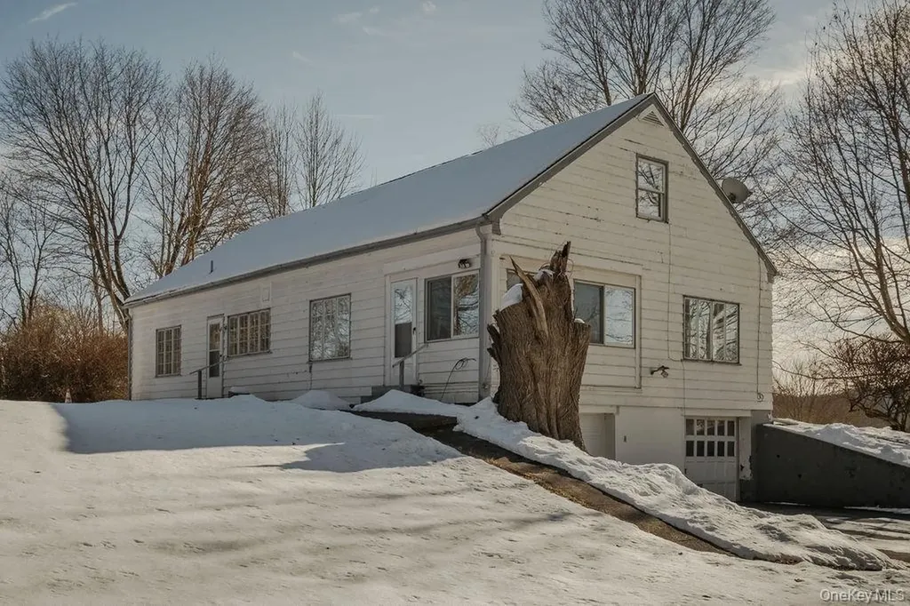 1539 Hollow Road Clinton Corners NY 12514