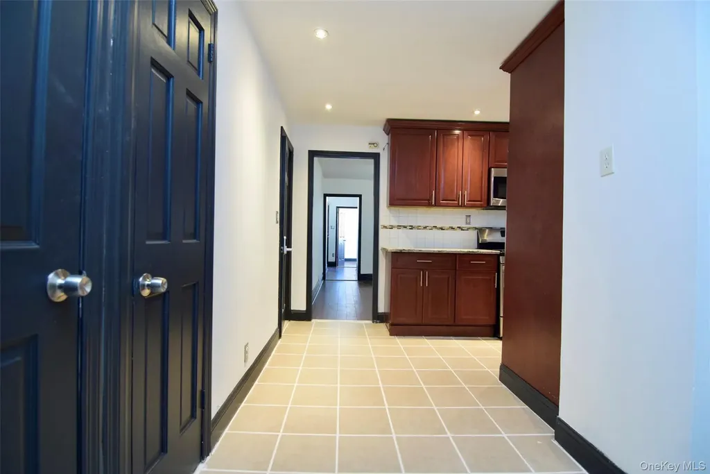4224 Edson Avenue Bronx NY 10466
