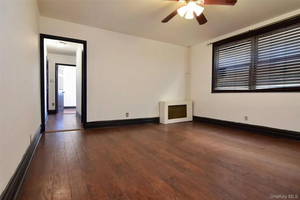 4224 Edson Avenue Bronx NY 10466