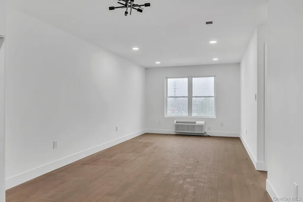 74 Broadway Freeport NY 11520