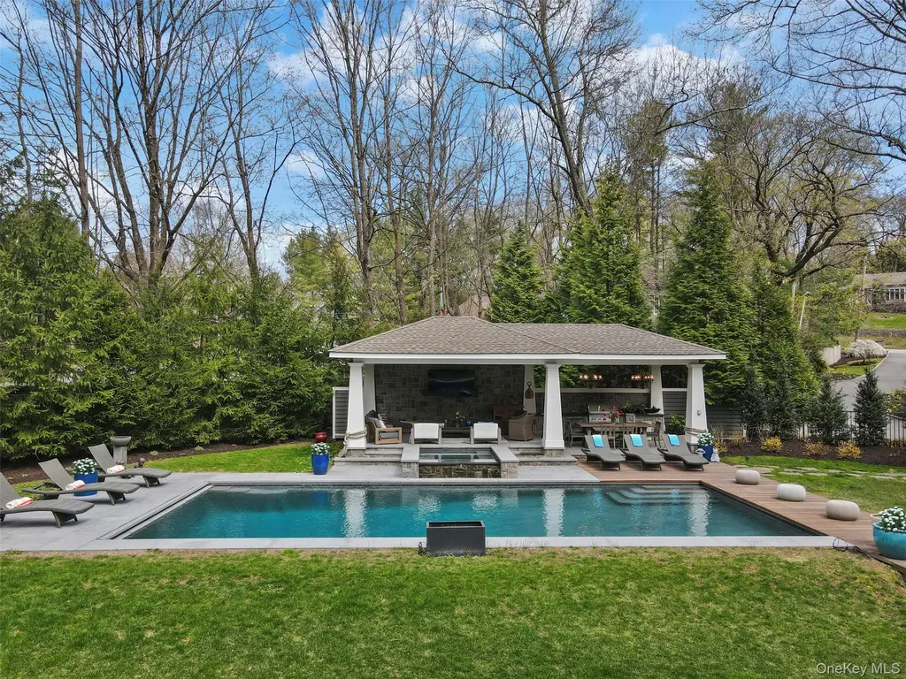 54 Lincoln Avenue Rye Brook NY 10573