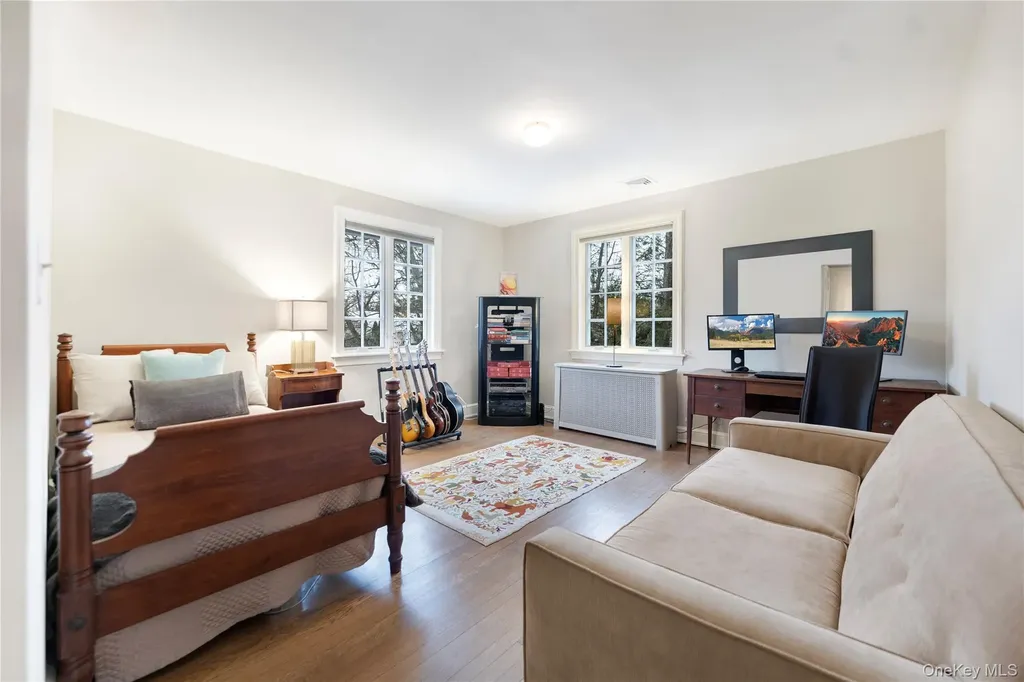 6 White Plains Road Bronxville NY 10708