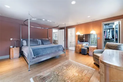 6 White Plains Road Bronxville NY 10708