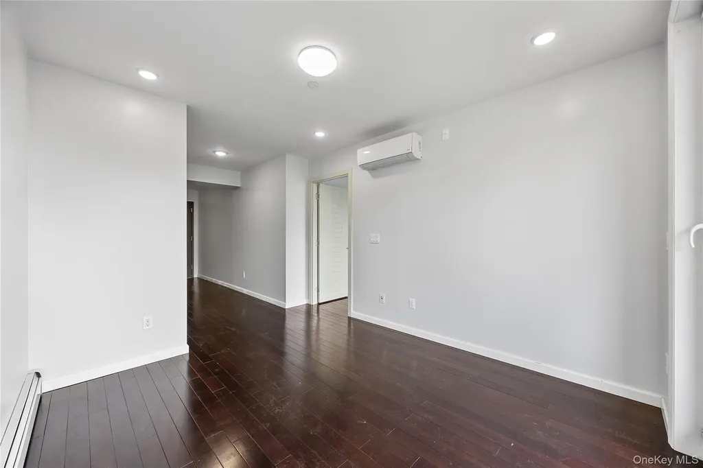138-12 Northern Boulevard Flushing NY 11354