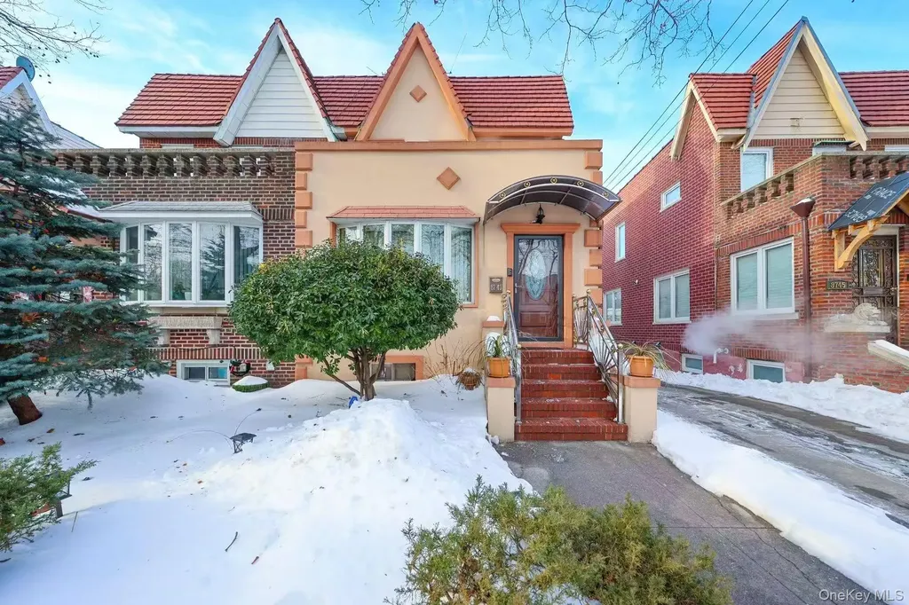 8743 Union Turnpike Glendale NY 11385