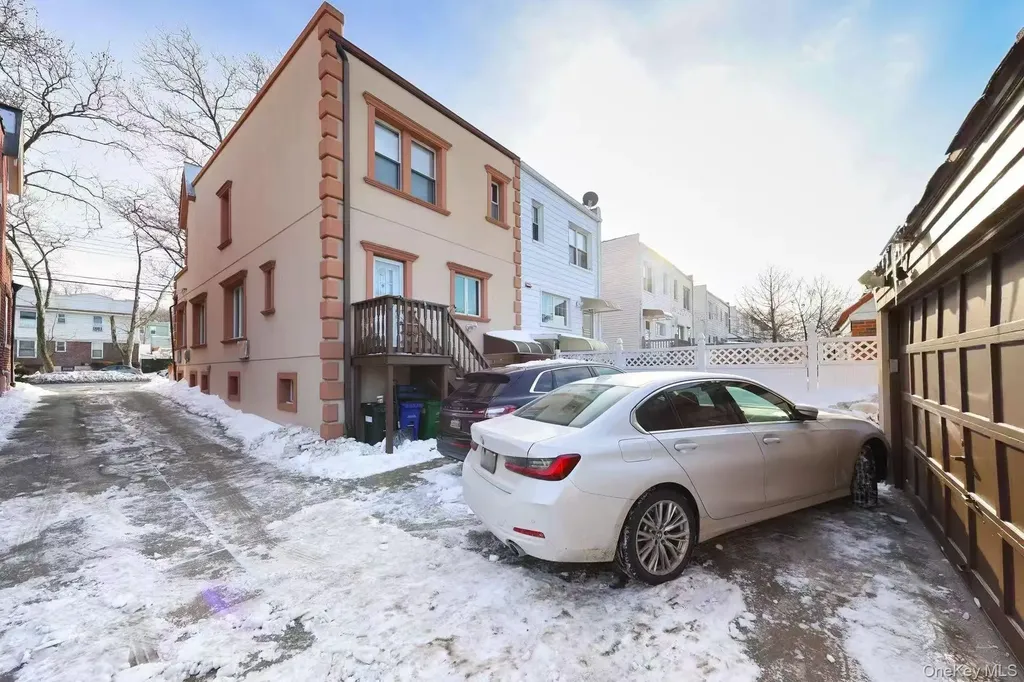 8743 Union Turnpike Glendale NY 11385