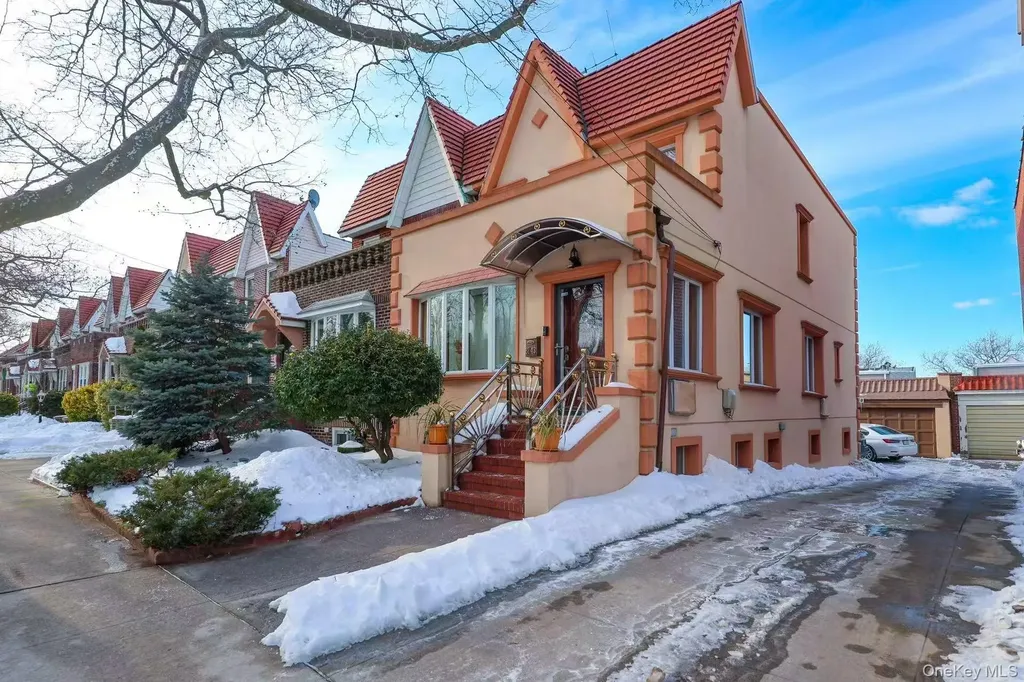 8743 Union Turnpike Glendale NY 11385