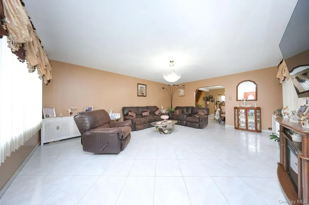 8743 Union Turnpike Glendale NY 11385
