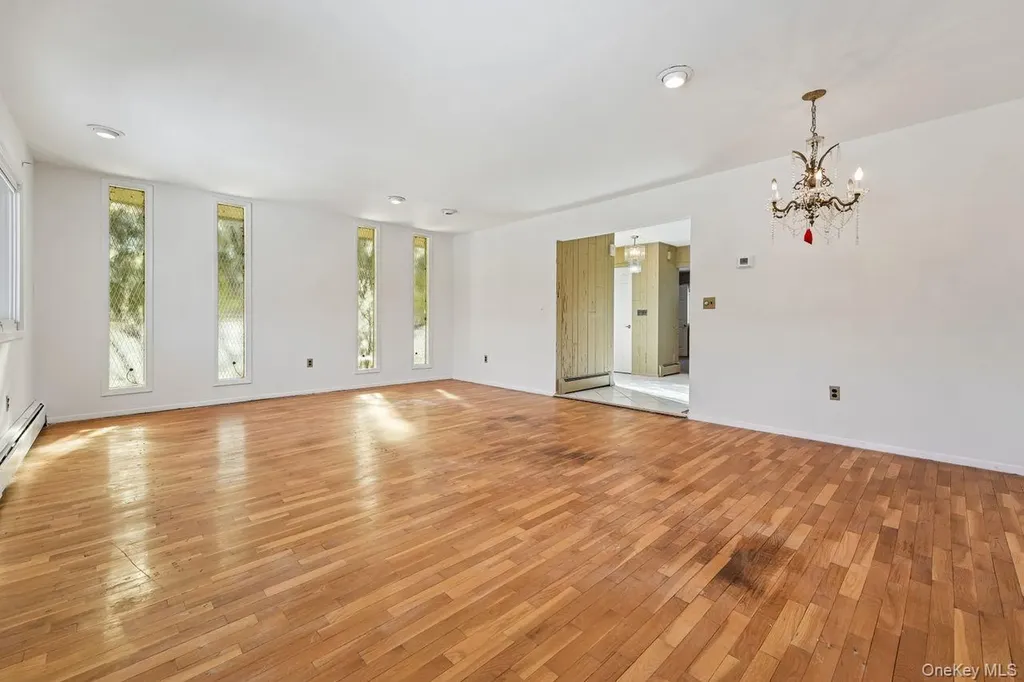 36 Winesap Lane Monsey NY 10952