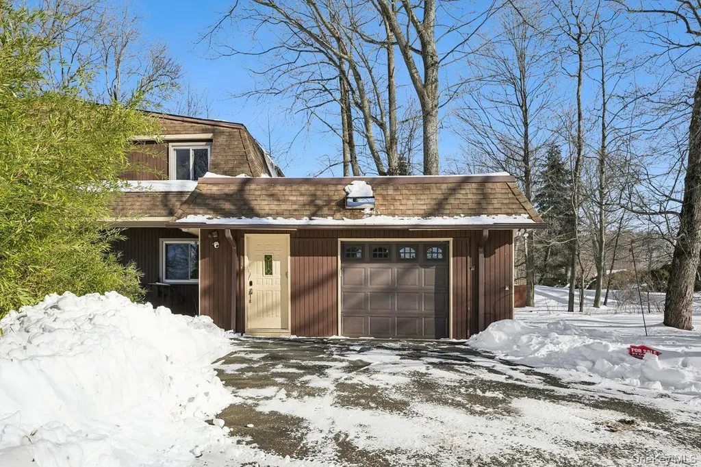 36 Winesap Lane Monsey NY 10952