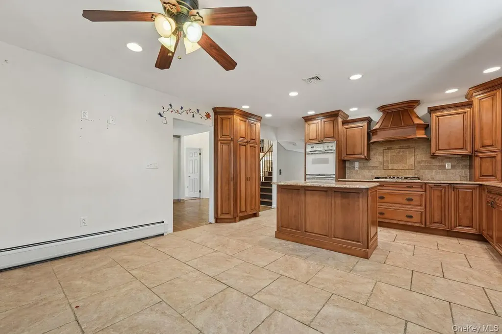 36 Winesap Lane Monsey NY 10952