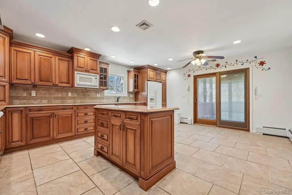 36 Winesap Lane Monsey NY 10952