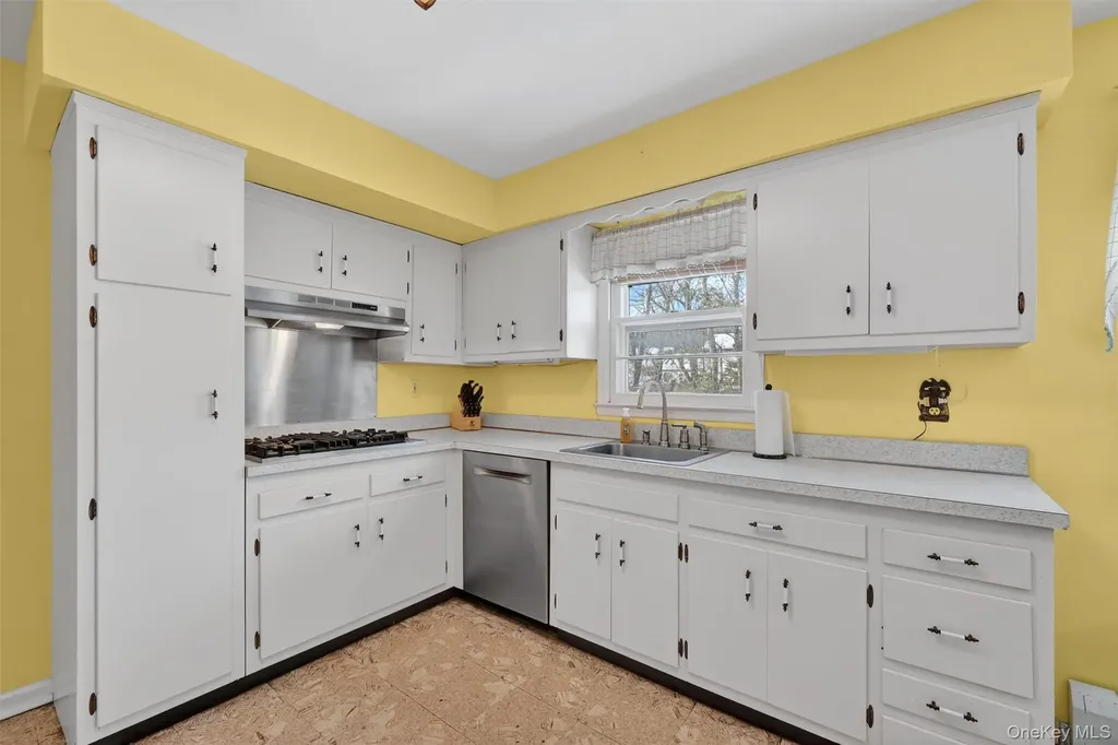 20 Ann Avenue Stony Point NY 10980