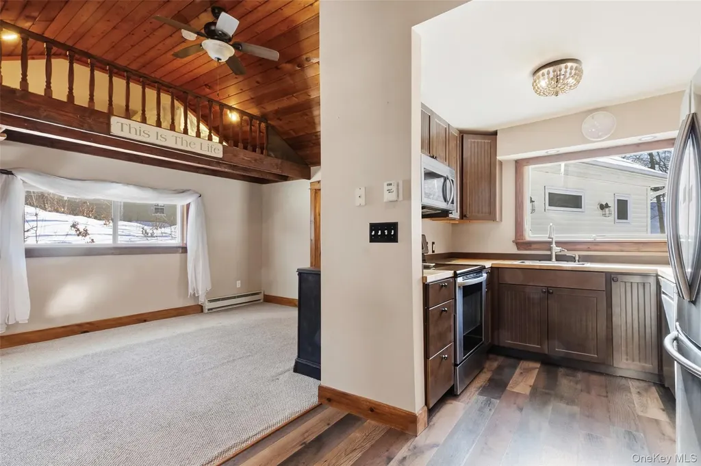 19 Curry Road Mahopac NY 10541