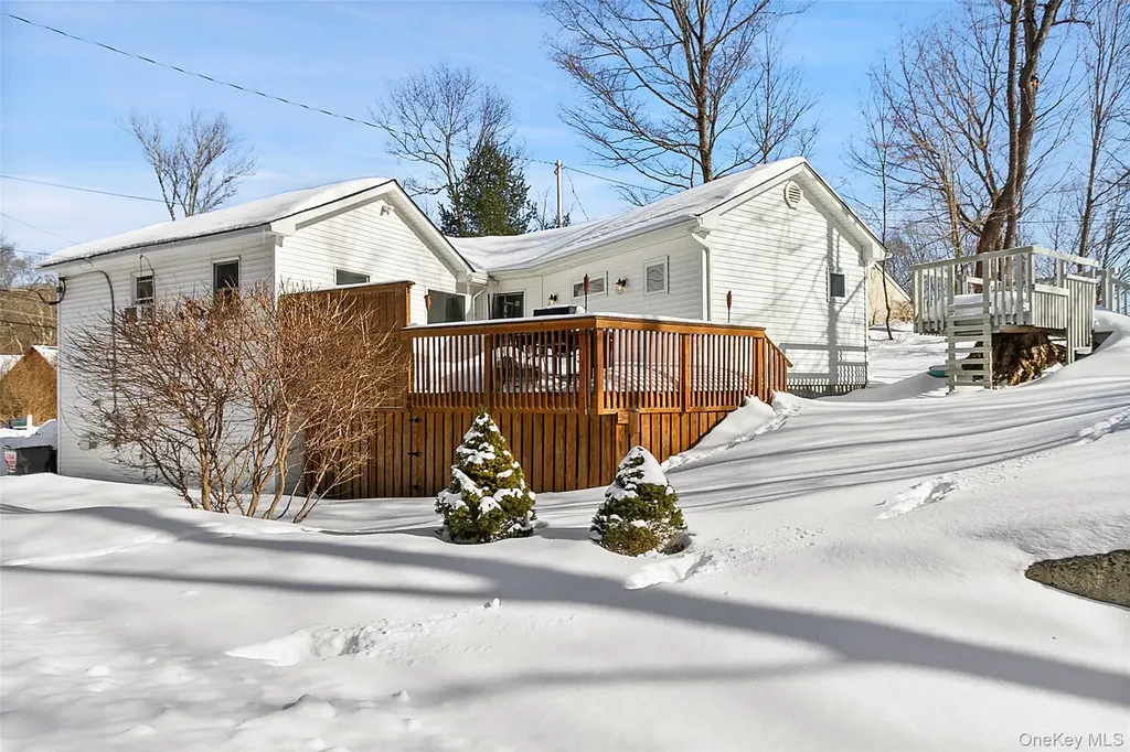 19 Curry Road Mahopac NY 10541