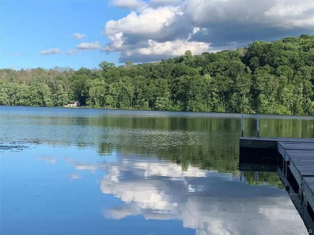 19 Curry Road Mahopac NY 10541