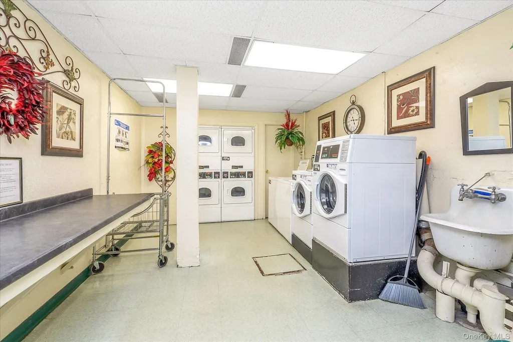 504 Merrick Road Lynbrook NY 11563
