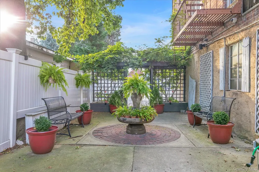 504 Merrick Road Lynbrook NY 11563