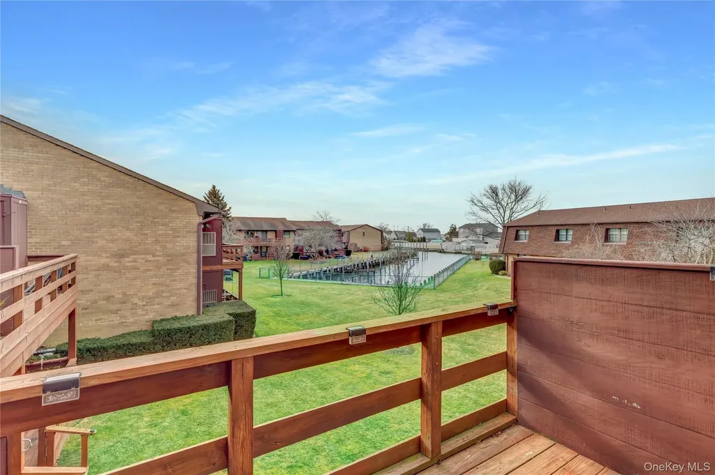 219 Mariners Way Copiague NY 11726