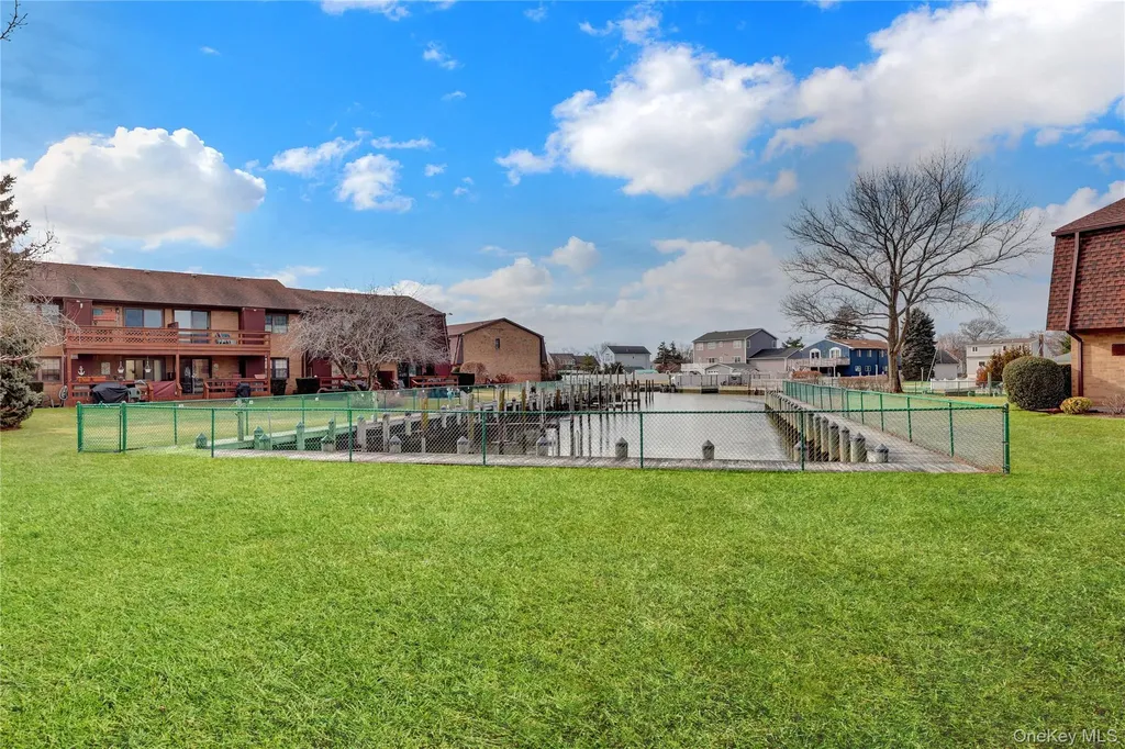 219 Mariners Way Copiague NY 11726