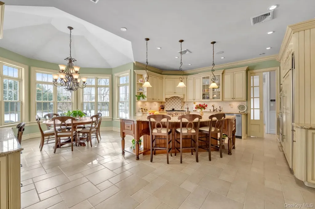 233 Everit Avenue Hewlett Harbor NY 11557