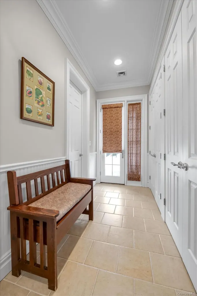 233 Everit Avenue Hewlett Harbor NY 11557
