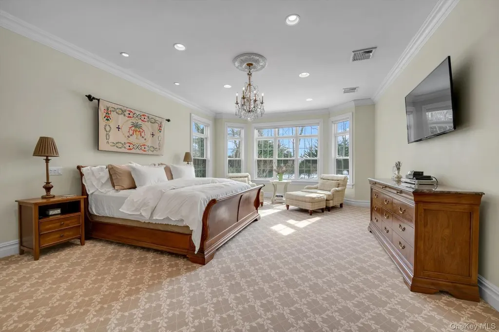 233 Everit Avenue Hewlett Harbor NY 11557